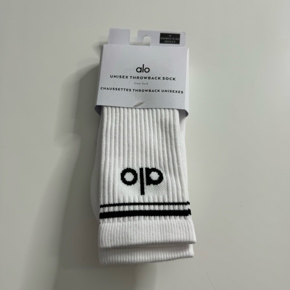 ALO Yoga Accessories Nwt Alo Yoga Unisex Throwback Socks White